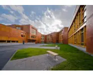 04 ARCHITECTURE TOUR